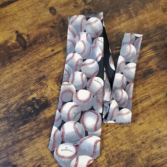 A Rogers Black Baseball Tie - Picture 4 of 6